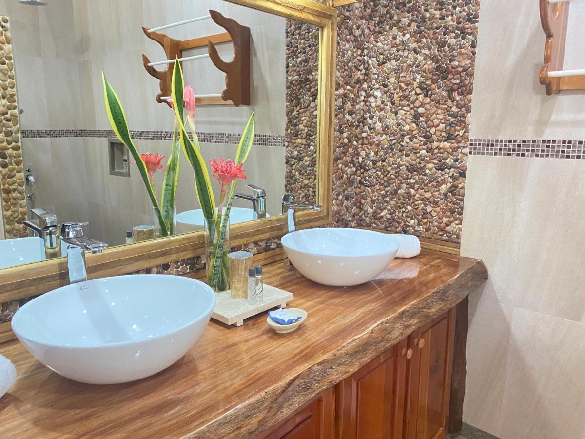 Calou Guest House La Digue Bagian luar foto