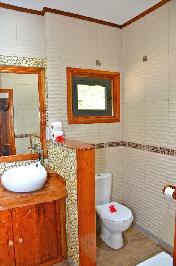 Calou Guest House La Digue Bagian luar foto